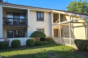 X-10 Avon Dr, East Windsor Township, NJ 08520 - Photo 1