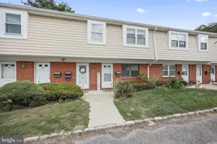 807 Silver Ct, Hamilton Township, NJ 08690 - Photo 1