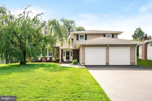 85 Tudor Dr, Hamilton Township, NJ 08690 - Photo 1