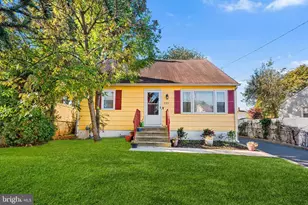 221 Hazelhurst Ave, Trenton, NJ 08638 - Photo 1