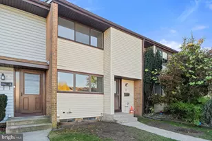 7 Twin Rivers Dr N, East Windsor Township, NJ 08520 - Photo 1