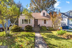 767 Bunker Hill Ave, Trenton, NJ 08648 - Photo 1