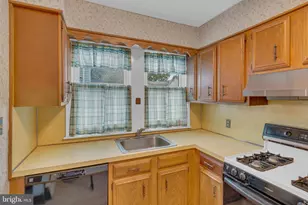 118 Hunter Ave, Hamilton Township, NJ 08610 - Photo 12