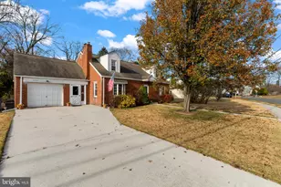 111 Norcross Cir, Hamilton Township, NJ 08619 - Photo 1