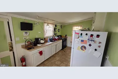 115 Clearfield Avenue, Trenton, NJ 08618 - Photo 16