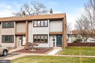 766 Twin Rivers Dr N, East Windsor Township, NJ 08520 - Photo 1