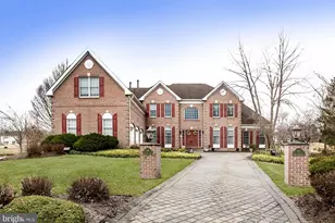 189 Christopher Dr, Princeton, NJ 08540 - Photo 1