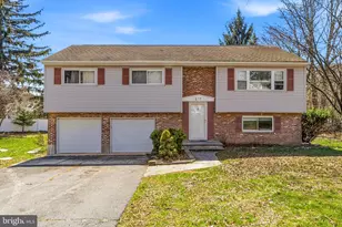 27 Bayberry Rd, Ewing Township, NJ 08618 - Photo 1