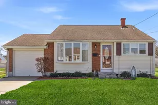 8 Falmouth Rd, Hamilton Township, NJ 08620 - Photo 1