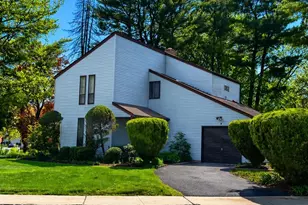 4 Robertson Rd, East Windsor Township, NJ 08520 - Photo 1