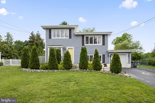 13 Mallory Way, Hamilton Township, NJ 08610 - Photo 1