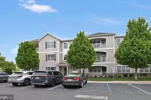 331 Timberlake Dr, Ewing Township, NJ 08618 - Photo 1