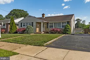 155 Locust Ave W, Hamilton Township, NJ 08610 - Photo 1