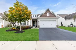 31 W Da Vinci Wy, Farmingdale, NJ 07727 - Photo 1