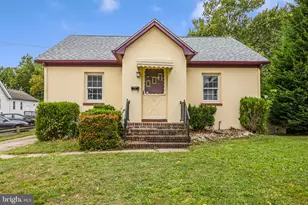 805 King Georges Rd, Fords, NJ 08863 - Photo 1