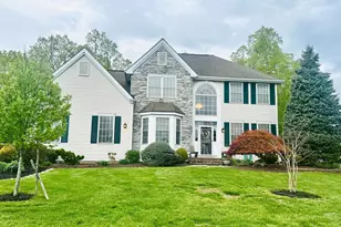 16 Poplar Dr, Cranbury Township, NJ 08512 - Photo 1