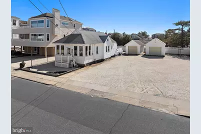 16 E Paulding Avenue, Long Beach Township, NJ 08008 - Photo 1