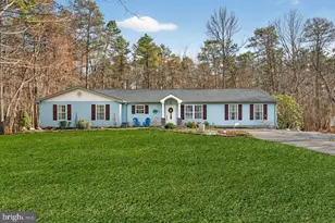 569 Winterberry Blvd, Jackson, NJ 08527 - Photo 1