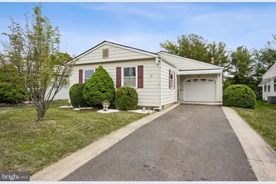 18 Pulaski Boulevard, Toms River, NJ 08757 - Photo 1