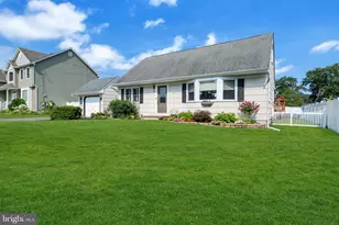 728 Neptune Ave, Beachwood, NJ 08722 - Photo 1
