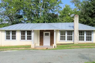 730 Canal St, Scottsville, VA 24590 - Photo 6