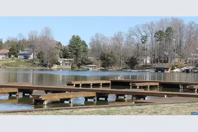 562 Locust Dr, Louisa, VA 23093 - Photo 10