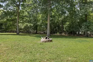 366 St Ivy Ave, Troy, VA 22974 - Photo 6