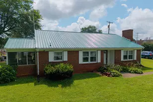 31 Wesley St, Stanardsville, VA 22973 - Photo 2