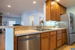 2102 N Lakeshore Dr, Louisa, VA 23093 - Photo 10