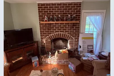 5051 Shannon Hill Rd, Kents Store, VA 23084 - Photo 10