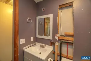 1209 Hollands Rd, Palmyra, VA 22968 - Photo 18