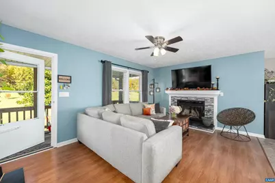 568 Branch Rd, Scottsville, VA 24590 - Photo 16