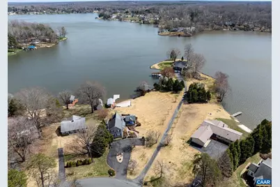 1753 North Lakeshore Dr, Louisa, VA 23093 - Photo 4