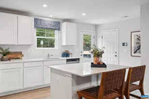 312 Oldfield Dr, Charlottesville, VA 22902 - Photo 10