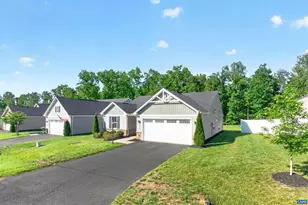 153 Park Dr, Palmyra, VA 22963 - Photo 2