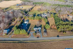 3483 W River Rd, Scottsville, VA 24590 - Photo 4