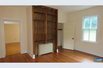 740 Canal St, Scottsville, VA 24590 - Photo 28