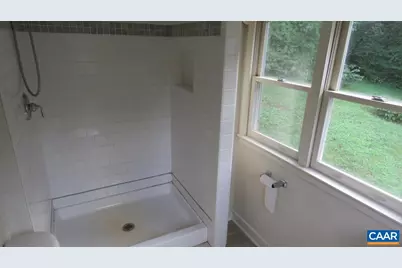 740 Canal St, Scottsville, VA 24590 - Photo 24