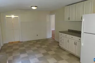 740 Canal St, Scottsville, VA 24590 - Photo 16