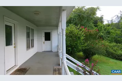 740 Canal St, Scottsville, VA 24590 - Photo 8