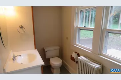 740 Canal St, Scottsville, VA 24590 - Photo 18