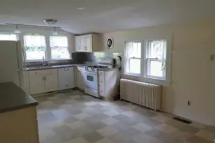 740 Canal St, Scottsville, VA 24590 - Photo 14