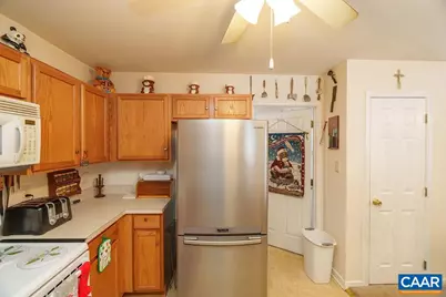 382 Patrick Henry Pl, Louisa, VA 23093 - Photo 12