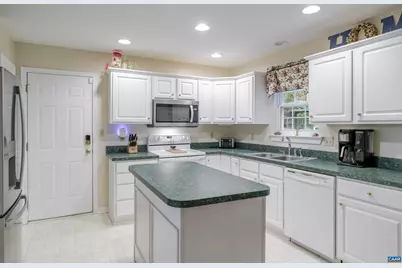 240 Oakmont Dr, Gordonsville, VA 22942 - Photo 8