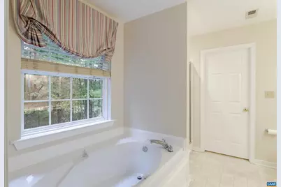 240 Oakmont Dr, Gordonsville, VA 22942 - Photo 26