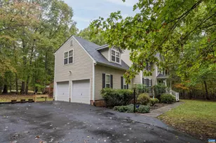 240 Oakmont Dr, Gordonsville, VA 22942 - Photo 36