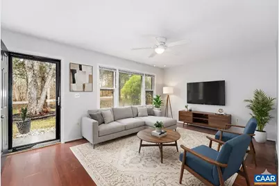 9 Pleasant View Ter, Palmyra, VA 22963 - Photo 2