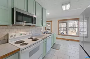 8 Deer Path Rd, Palmyra, VA 22963 - Photo 12