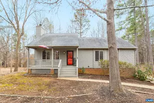 7 Englewood Dr, Palmyra, VA 22963 - Photo 2