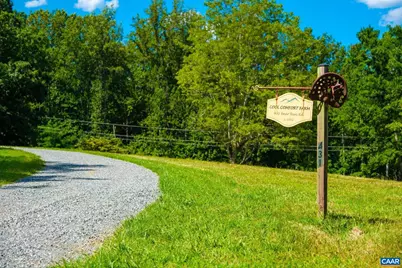 431 Bear Run Rd, Stanardsville, VA 22973 - Photo 2